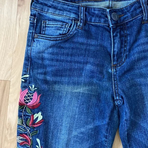 Kut from the Kloth Reese ankle straight embroidered jeans size 2 EUC - Picture 6 of 8